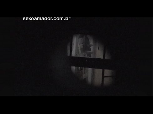 ❤️ Плавушу тајно снима воајер из комшилука скривен иза шупљих цигли ❌ Порно код нас ❤